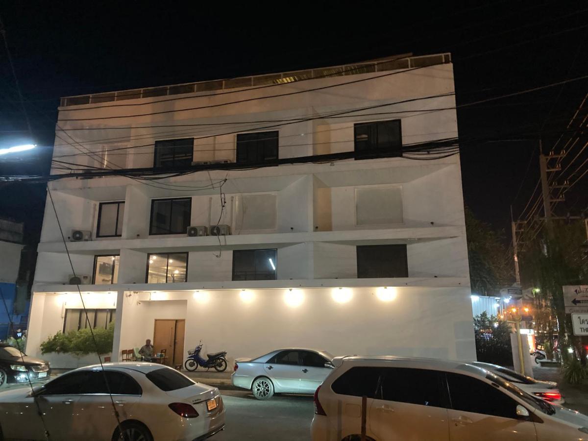 Labkoff Cafe And Hostel Kanchanaburi Luaran gambar